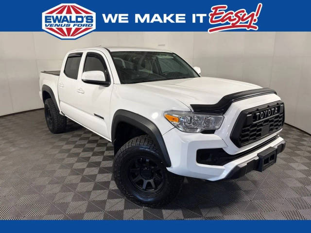 2022 Toyota Tacoma SR 4WD photo