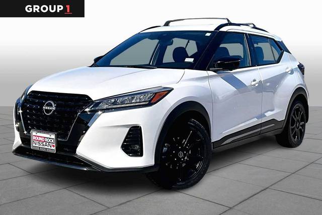 2023 Nissan Kicks SR FWD photo