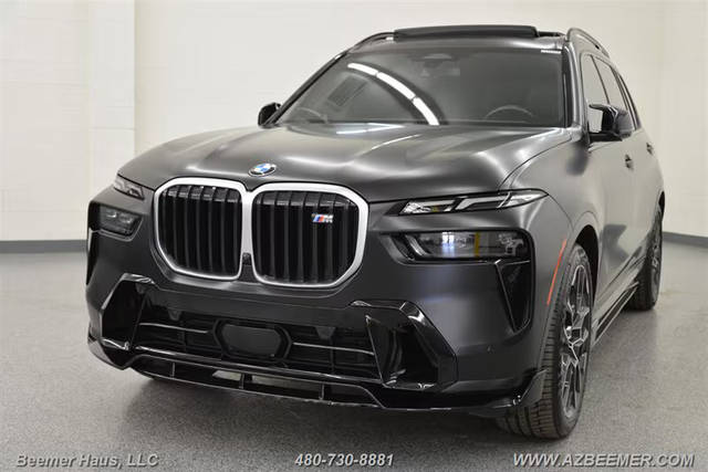 2023 BMW X7 M60i AWD photo