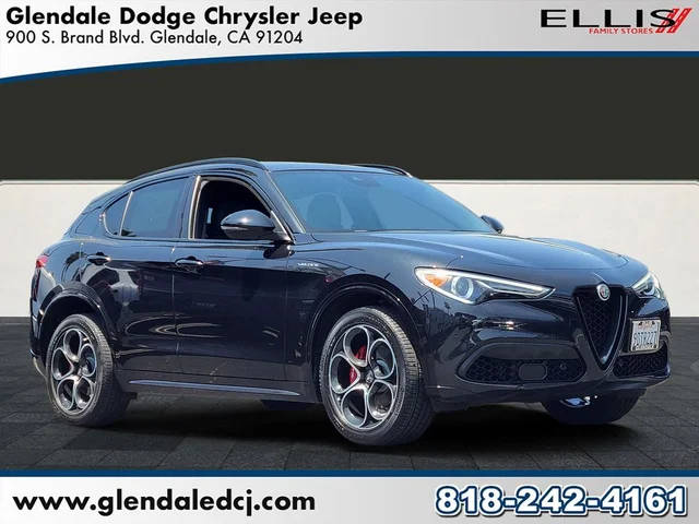 2023 Alfa Romeo Stelvio Veloce AWD photo