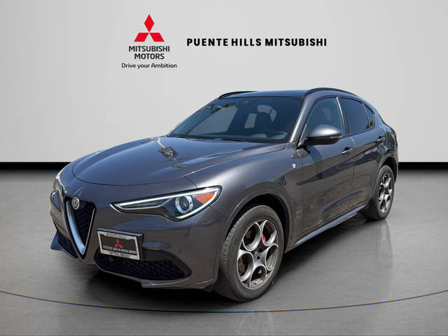 2023 Alfa Romeo Stelvio Ti AWD photo