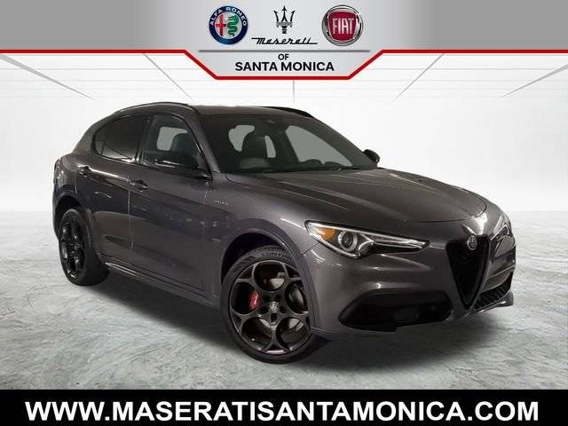 2023 Alfa Romeo Stelvio Veloce AWD photo