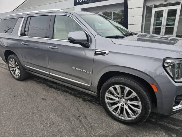2021 GMC Yukon XL Denali 4WD photo