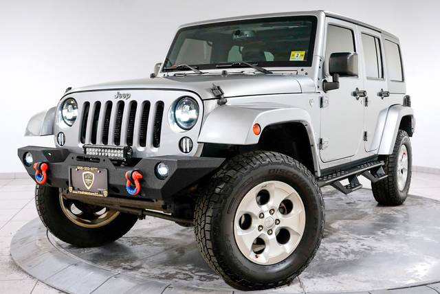 2015 Jeep Wrangler Unlimited Sahara 4WD photo