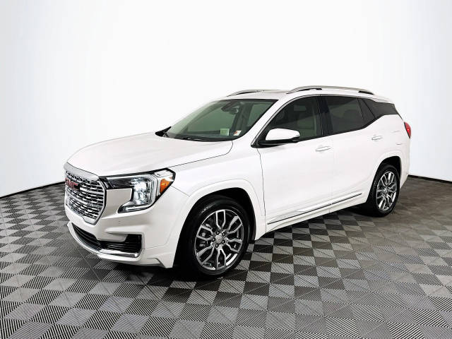 2022 GMC Terrain Denali AWD photo