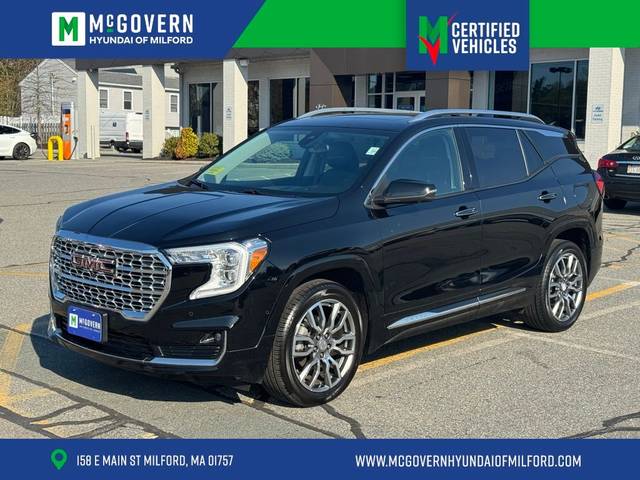 2022 GMC Terrain Denali AWD photo