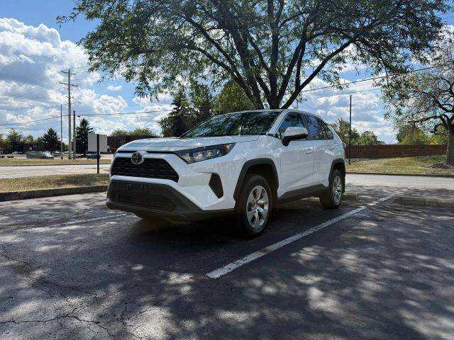 2022 Toyota RAV4 LE AWD photo