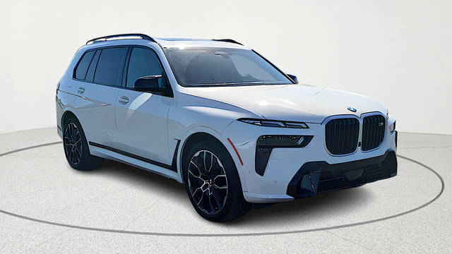 2023 BMW X7 M60i AWD photo