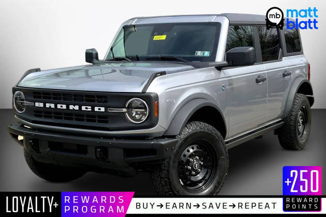 2022 Ford Bronco 4 Door Black Diamond 4WD photo