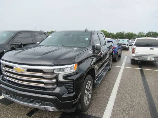 2022 Chevrolet Silverado 1500 High Country RWD photo