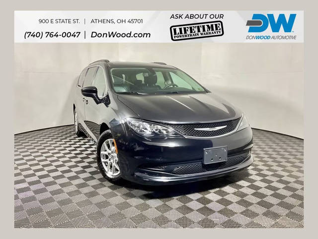 2021 Chrysler Voyager LXI FWD photo