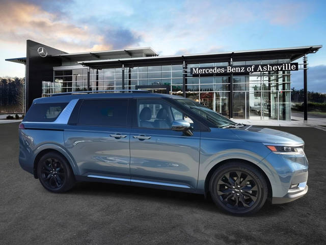 2023 Kia Carnival SX FWD photo