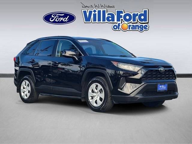 2019 Toyota RAV4 LE FWD photo