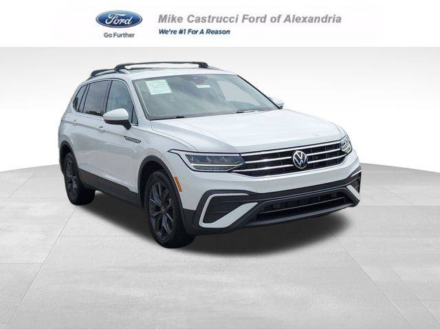 2022 Volkswagen Tiguan SE FWD photo