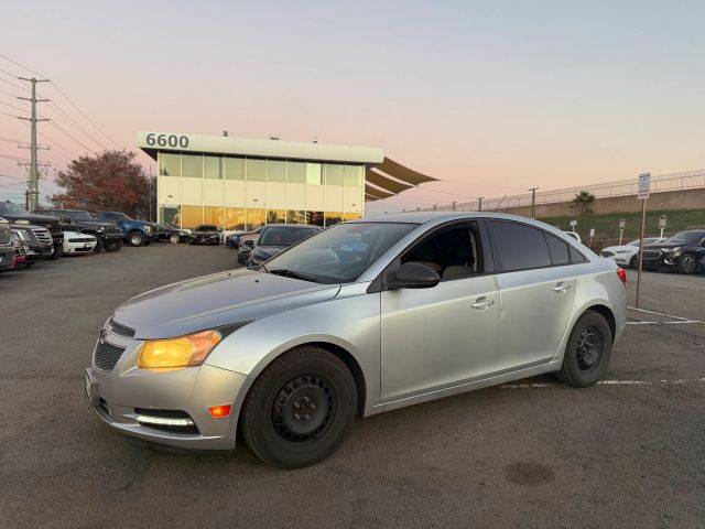 2015 Chevrolet Cruze LS FWD photo
