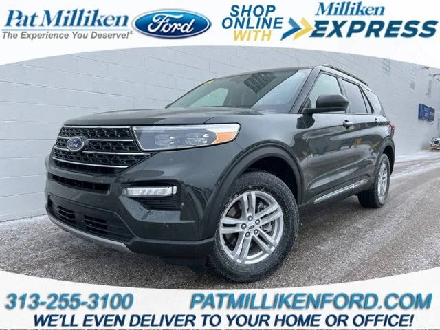 2022 Ford Explorer XLT 4WD photo