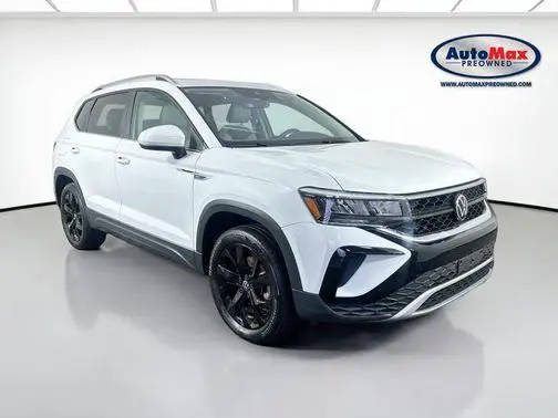 2023 Volkswagen Taos SE AWD photo