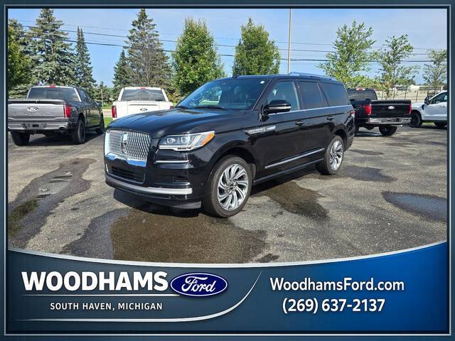 2022 Lincoln Navigator Reserve 4WD photo