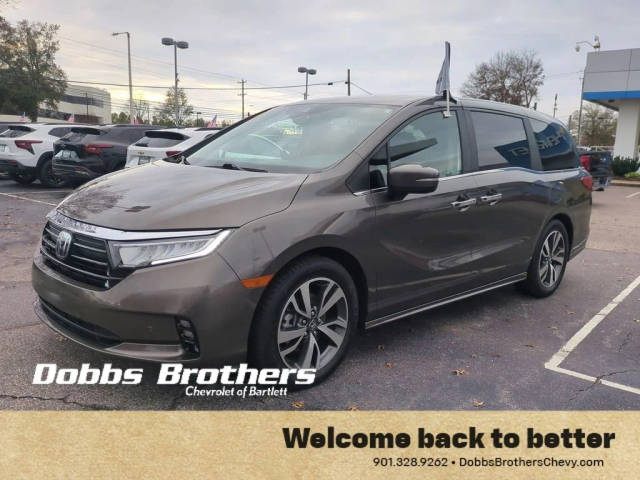 2023 Honda Odyssey Touring FWD photo