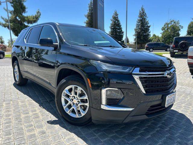 2023 Chevrolet Traverse LS FWD photo