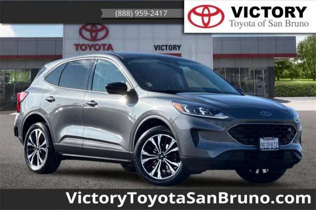 2022 Ford Escape SE AWD photo