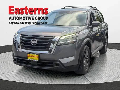 2022 Nissan Pathfinder SV 4WD photo