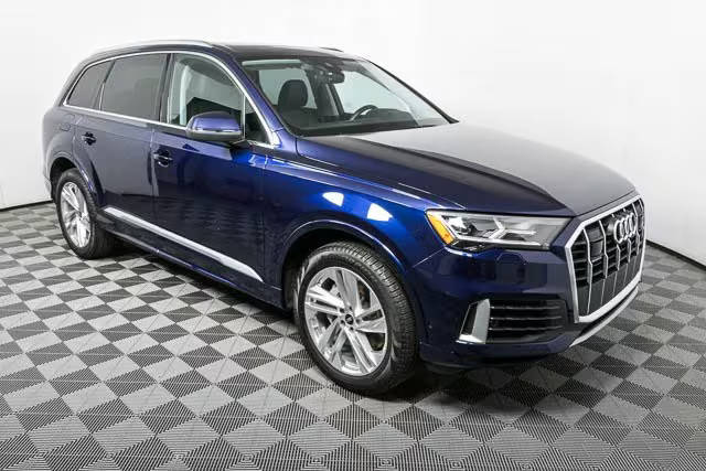 2023 Audi Q7 Premium AWD photo