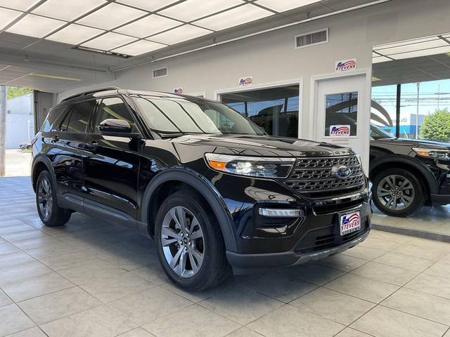 2022 Ford Explorer XLT 4WD photo