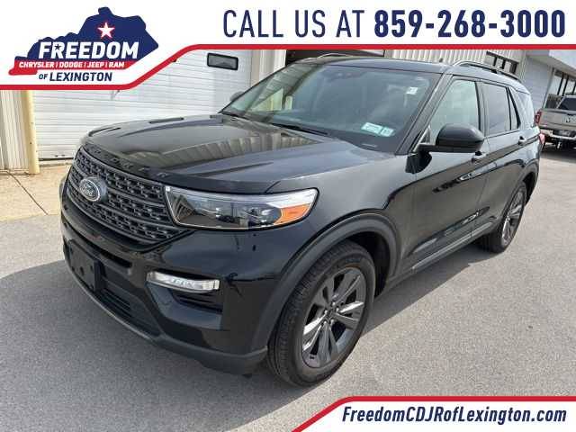 2022 Ford Explorer XLT 4WD photo