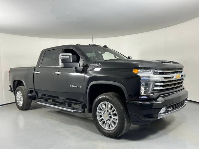 2023 Chevrolet Silverado 3500HD High Country 4WD photo