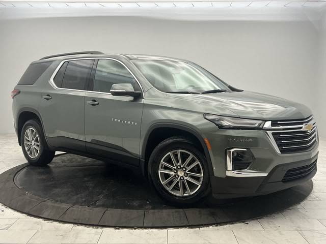 2023 Chevrolet Traverse LT Cloth AWD photo