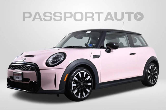2023 MINI Hardtop 2 Door Cooper S FWD photo