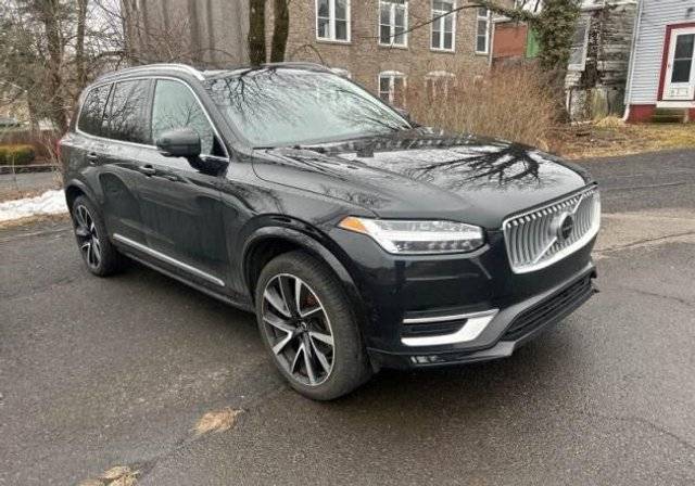 2023 Volvo XC90 Plus AWD photo
