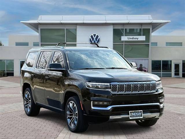 2022 Jeep Grand Wagoneer Series III 4WD photo