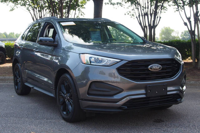 2022 Ford Edge SE AWD photo