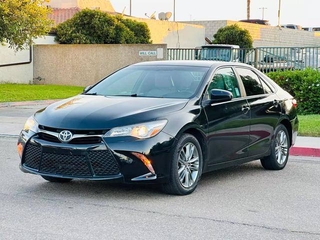 2015 Toyota Camry SE FWD photo