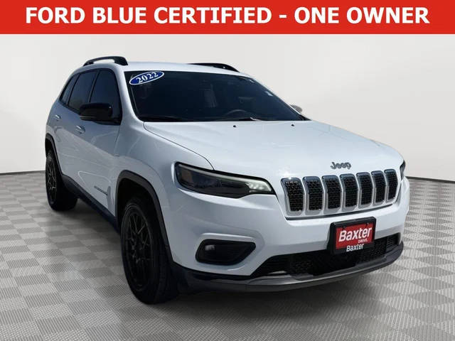 2022 Jeep Cherokee Latitude Lux 4WD photo