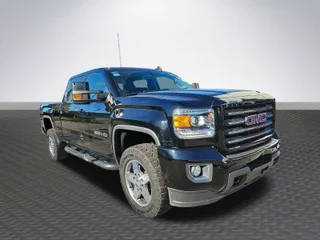 2019 GMC Sierra 2500HD SLT 4WD photo