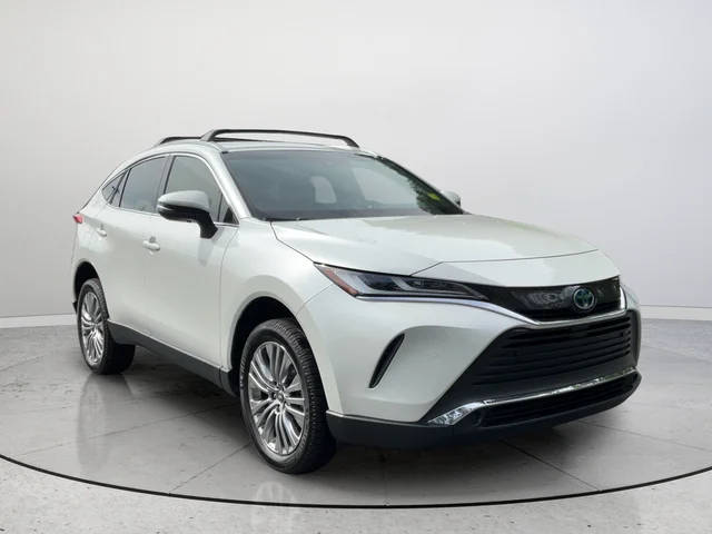 2022 Toyota Venza XLE AWD photo