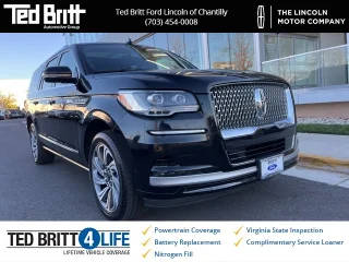 2022 Lincoln Navigator L Reserve 4WD photo