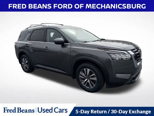 2023 Nissan Pathfinder SL 4WD photo