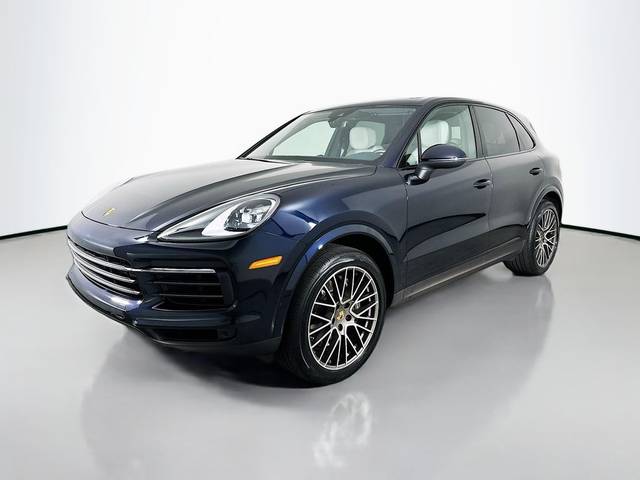 2023 Porsche Cayenne Platinum Edition AWD photo