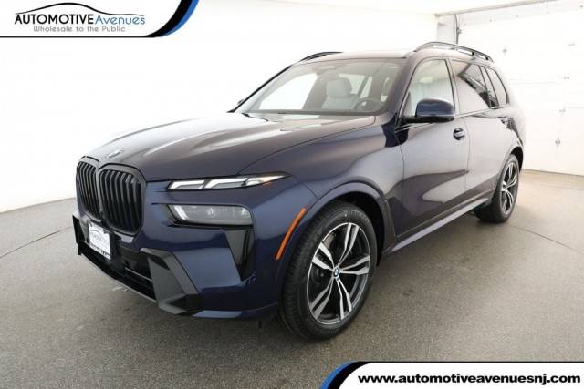 2023 BMW X7 xDrive40i AWD photo
