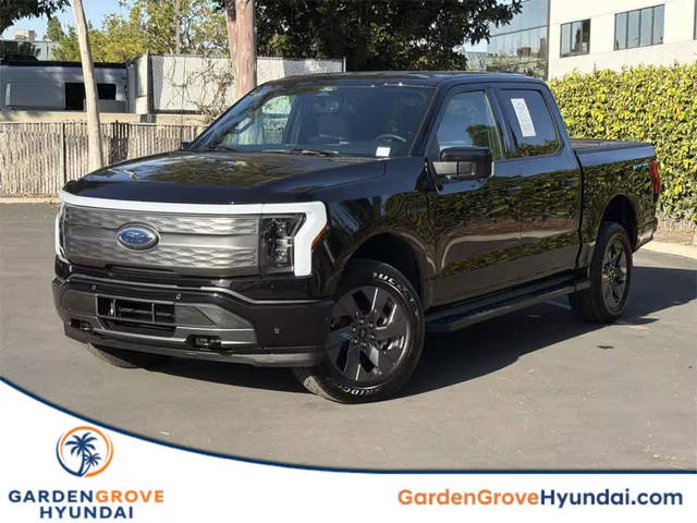2022 Ford F-150 Lightning LARIAT AWD photo