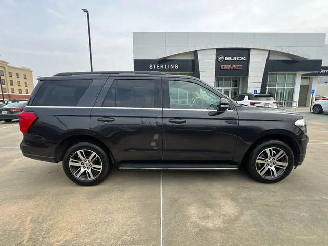 2022 Ford Expedition XLT RWD photo