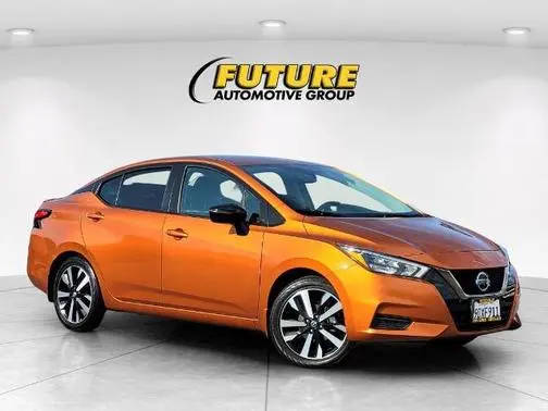 2022 Nissan Versa SR FWD photo