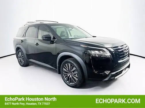 2023 Nissan Pathfinder SL FWD photo