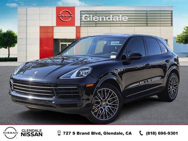 2023 Porsche Cayenne Platinum Edition AWD photo