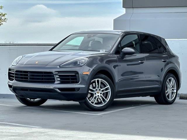 2023 Porsche Cayenne  AWD photo