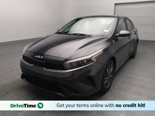 2023 Kia Forte LXS FWD photo